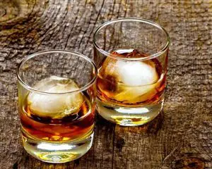 Make clear ice balls for whiskey
